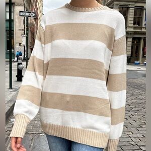 Brandy Melville Brianna sweater in Beige and White